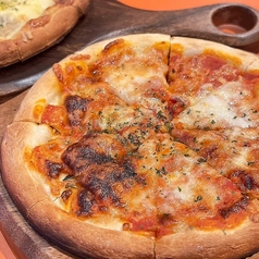 ナポリ風マルゲリータ/ ナポリ風5種のチーズピザ