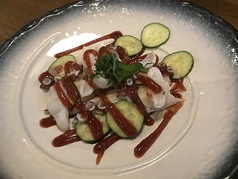 鮹と山芋の梅肉掛け