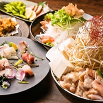 2Ｈ飲み放題付きコースは5000円～あり。もつ鍋や馬刺し、創作串揚げを堪能♪