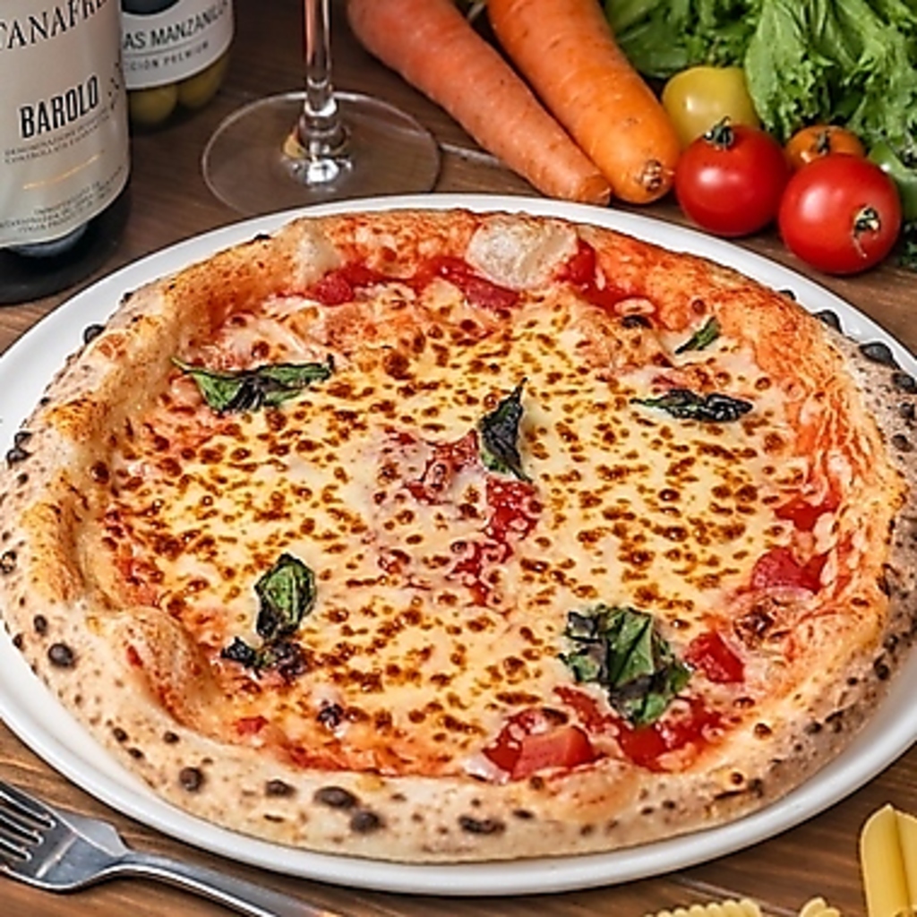 石窯ピッツァを中心にランチタイムは人気がございます。