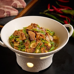 唐辛子と豚バラ肉の豆鼓炒め