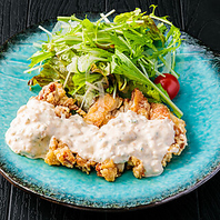 自家製ソースで味わう自慢のチキン南蛮