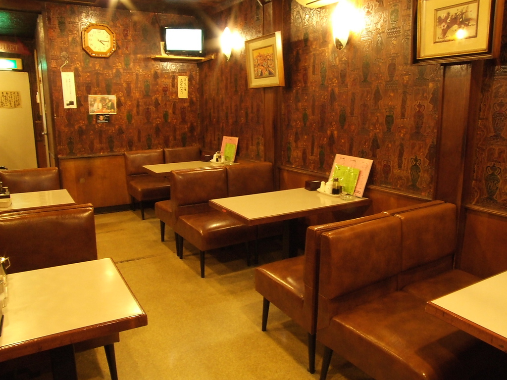 代々語り継がれて56年…。今もなお、古き良き時代がそのまま残っています。