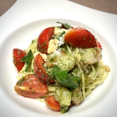 フルーツトマトとエビの冷製ジェノベーゼ