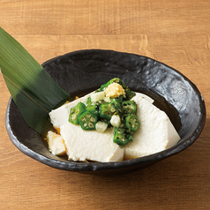 崩し豆冨のめかぶとねばっと野菜のせ/なめたけもずく　各