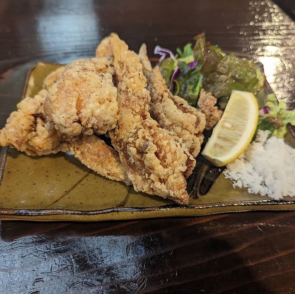 手羽先と肉料理が旨い居酒屋