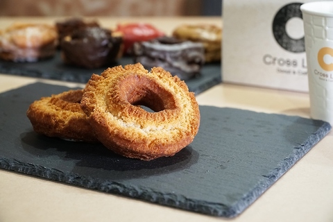 Cross Lab Donut&Cafe