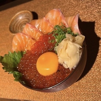 名物！博多海鮮丼。みそ汁＆〆の出汁つき！