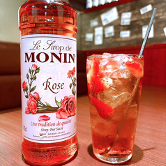 ストロベリーローズティーカクテル（ノンアル）