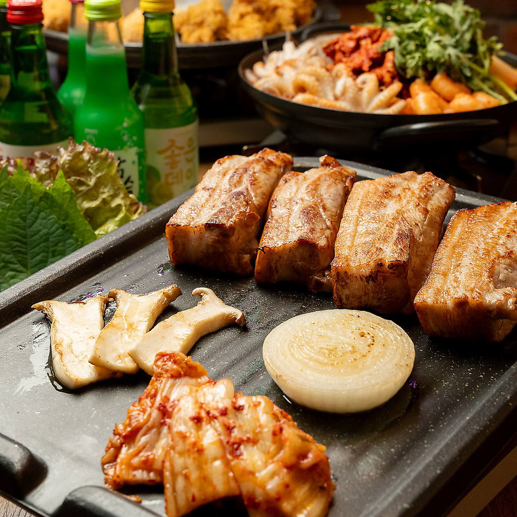 【韓国料理 ホンデポチャ 横浜西口店】