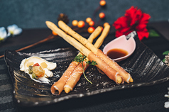 生ハムグリッシーニ