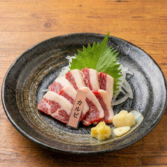 馬刺し　カルビ