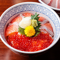 料理メニュー写真&nbsp;生サーモン いくら親子丼
