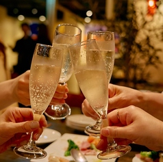 飲み放題は60種と充実!コースプランは2時間3500円より
