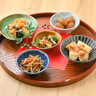 ほっと落ち着く、彩り豊かなおばんざい