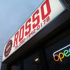 開放的なテラス席では、準備いらずの手ぶらBBQをお楽しみいただけます。心地よい風を感じながら、気の合う仲間とワイワイ盛り上がりませんか?昼間は明るい日差しのもと、夜は幻想的なライトアップの中で、いつもと違う特別な時間をお過ごしいただけます。