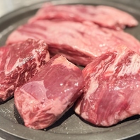 黒毛和牛ホルモンをビストロスタイルで提供