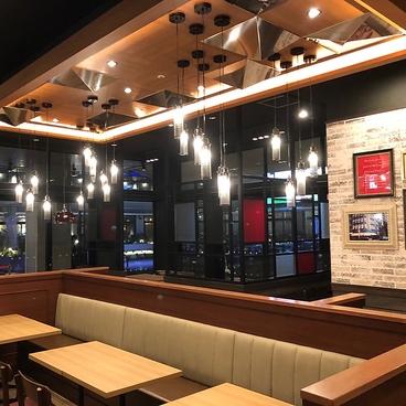 TGIフライデーズ 有明ガーデン店の雰囲気1