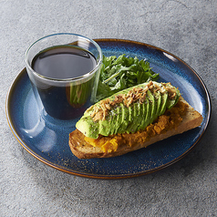 アボカドとカボチャのハニーブレッド（ドリンク付）