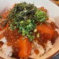料理メニュー写真&nbsp;いくらとサーモンの親子丼