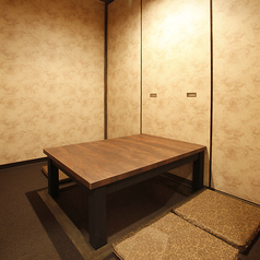 掘りごたつ個室。連結させれば最大32名様まで宴会可能です