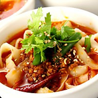 職人技が冴える！当店自慢の刀削麺をご賞味ください♪