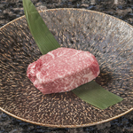 厳選した神戸牛とA5ランク黒毛和牛、たらば蟹までお楽しみ頂ける様々なコースをご準備◎