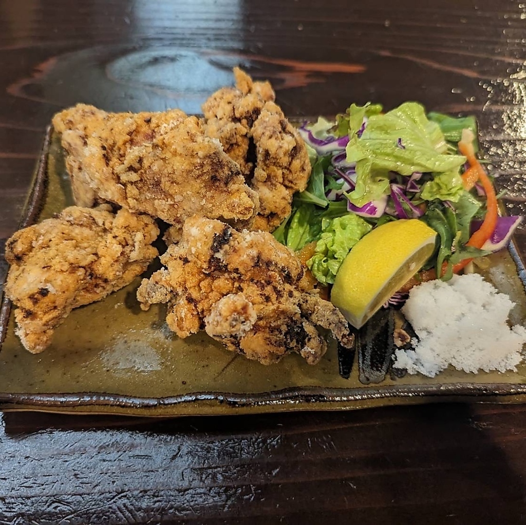 手羽先と肉料理が旨い居酒屋