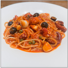 蛸と小柱のプッタネスカ