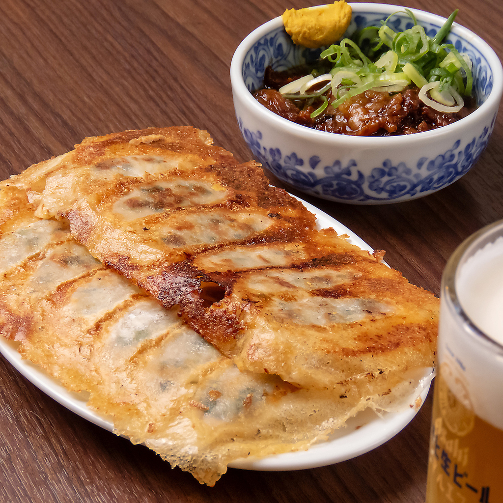 うさぎ屋名物　餃子！
