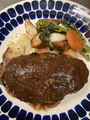 料理メニュー写真&nbsp;漢方和牛＆漢方三元豚のハンバーグ