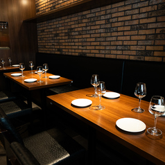 テーブル席は、気の合う仲間とのおしゃべりや、ちょっとしたお食事にぴったり。