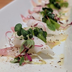 蕪と鮮魚のカルパッチョ