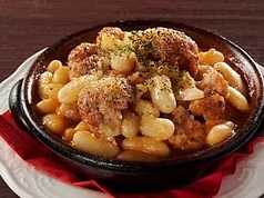 サルシッチャと白インゲン豆のカスレ風煮込み