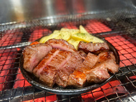 各地の名物鶏料理が楽しめるお店です◎