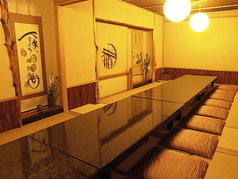 13～30名様でご利用いただける座敷のお席もございます。大人数でのご宴会やお祝いの際にいかがでしょうか。