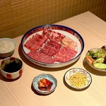 お得なランチセット2,000円からご用意しております。