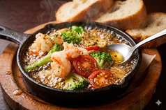 大エビのうま味アヒージョ