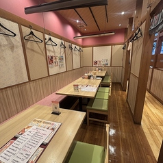 16名様～18名様　（団体席としてもご利用いただけます）