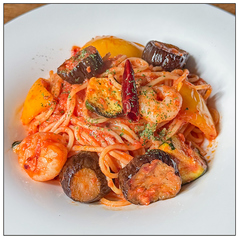 海老と野菜のアラビアータ