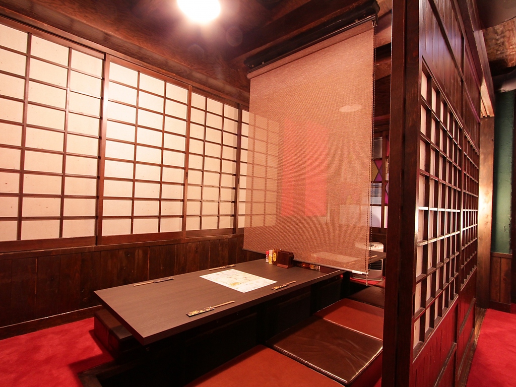 総席数60席の広々とした店内は会社宴会など団体でのご利用も大歓迎！各種別会や合コン、同窓会にも◎