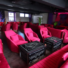 広々シーシャラウンジはアラビアン×ゴージャスな雰囲気で写真映え抜群 カップル・女子会・団体、貸切も可能◎