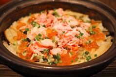 【名物】土鍋炊きズワイ蟹といくらご飯の写真