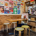 笑顔と活気が溢れる店内！宴会、飲み会、打ち上げなど大人数での飲み会も大歓迎です！貸切のご相談も、もちろん可能ですのでお気軽にスタッフまでお申し付けくださいませ！