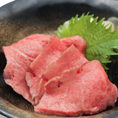 黒毛和牛のタタキ