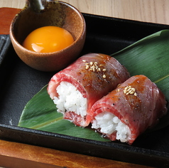 肉巻き握り/【入荷日限定】和牛レバーとハツの炙り