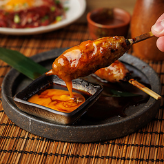 焼き鳥 地鶏 餃子 和牛もつ鍋 食べ飲み放題 個室居酒屋 岡崎商店 東岡崎駅前店の写真2
