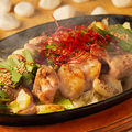 料理メニュー写真&nbsp;大トロホルモン鉄板焼き