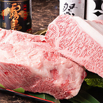 A5ランク和牛を使用した贅沢な肉寿司も！とろけるようなお肉の柔らかさ、しっかりとした味わいが絶妙
