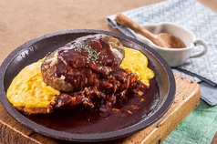 焼きオムドリアとデミグラスハンバーグ